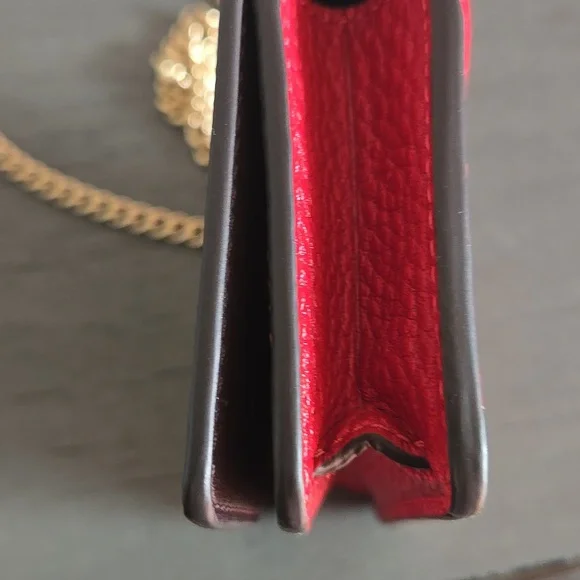 Coach Mini Beige Crossbody Bag with Gold Chain - Picture 6 of 10